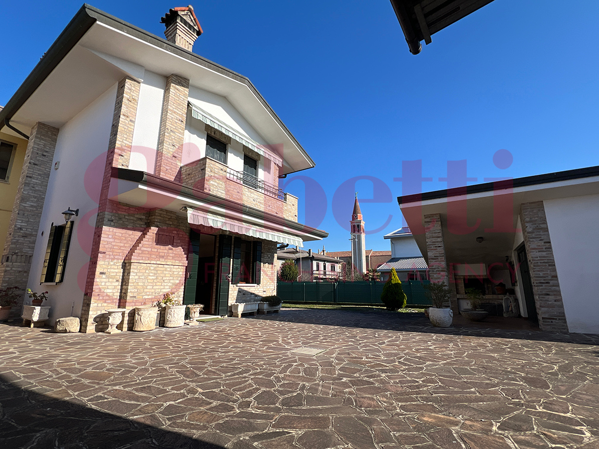 Villa in vendita a Arzergrande (PD)