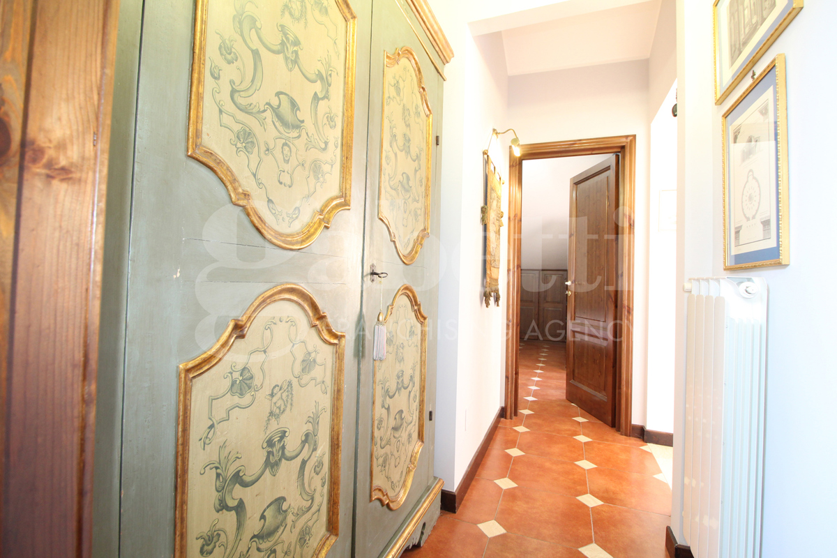 Palazzo in vendita a Castel Di Sangro (AQ)
