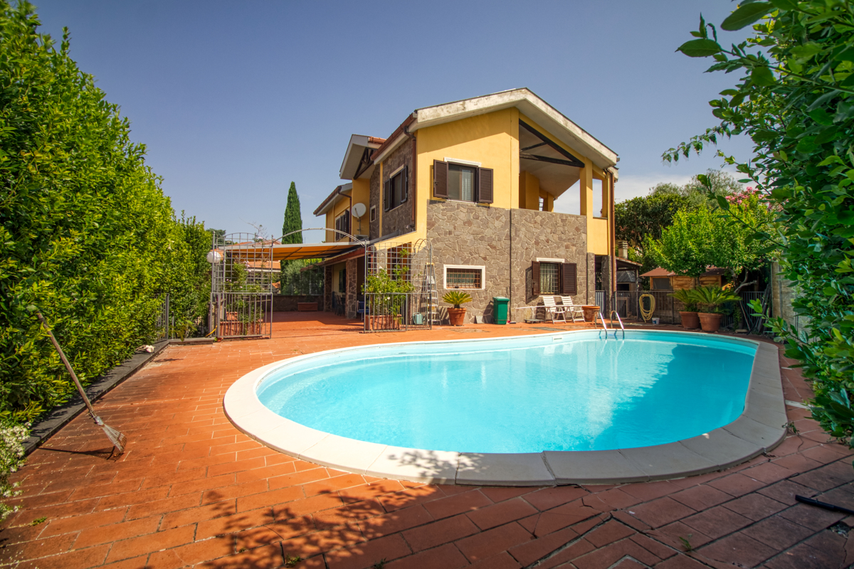 Villa in vendita a Guidonia Montecelio (RM)