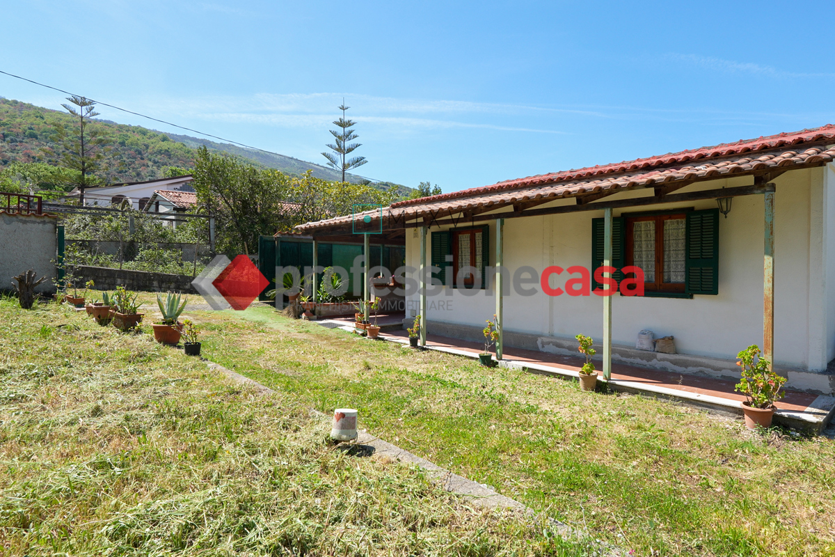 Villa in vendita a Roccadaspide (SA)