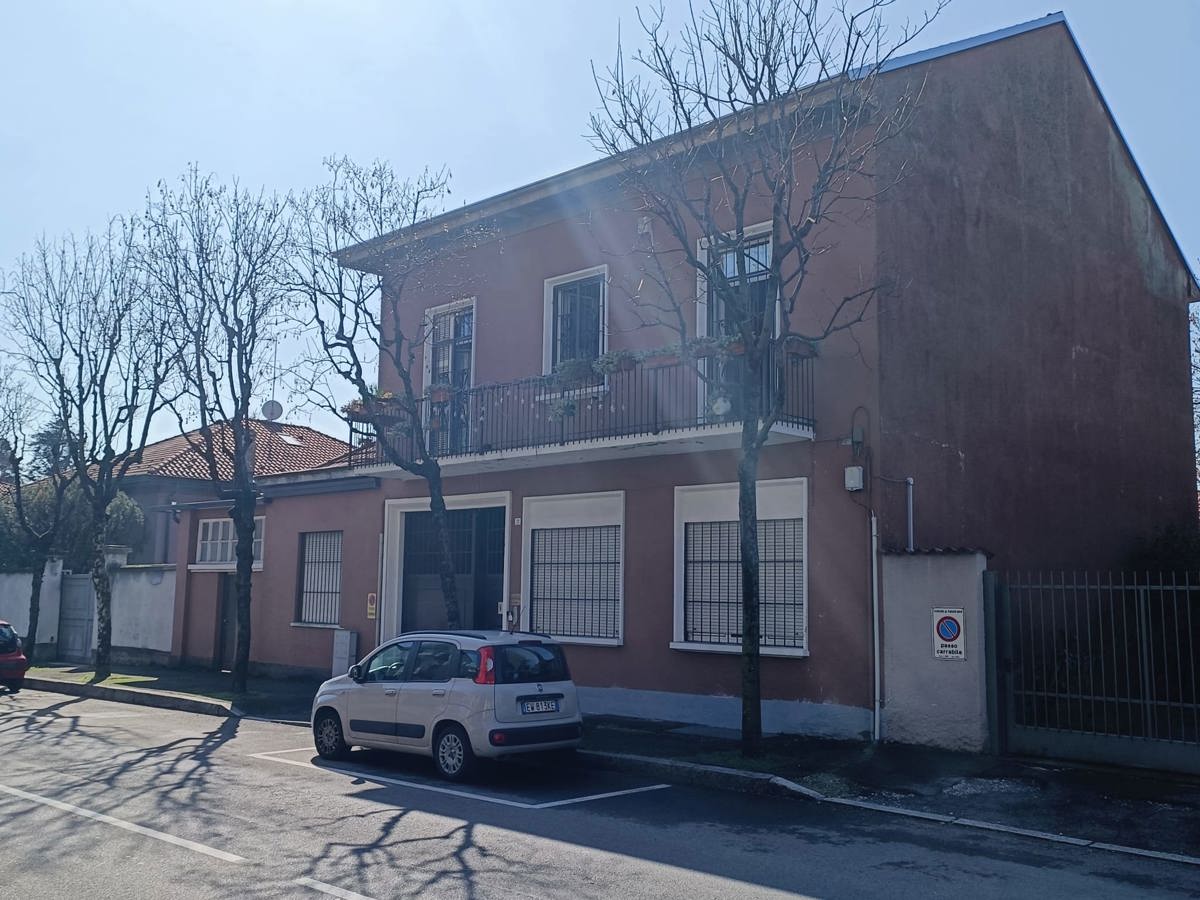 Casa indipendente in vendita a Parabiago (MI)