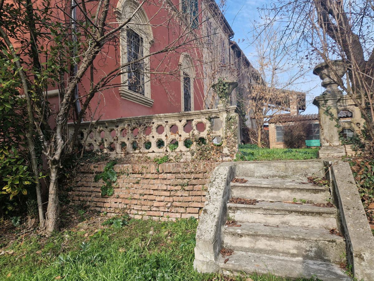 Villa in vendita a Caorso (PC)
