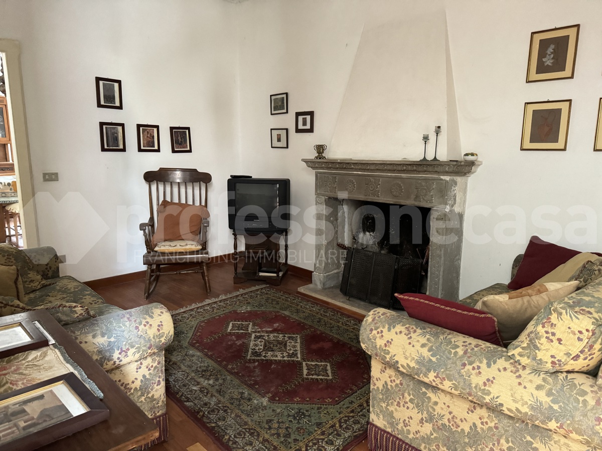 Casa indipendente di 240 mq in vendita - Sant'Angelo del Pesco