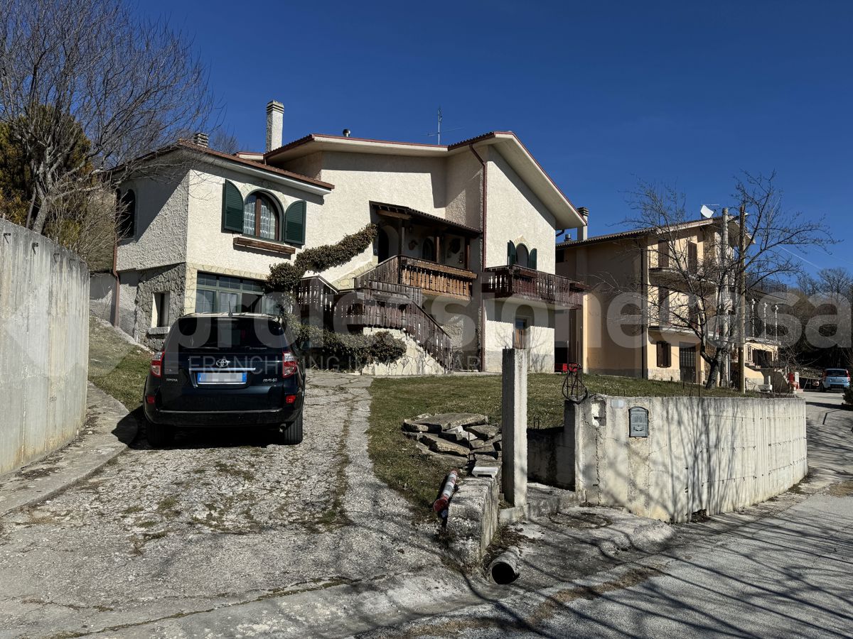Villa in vendita a Sant'elena, Ateleta (AQ)