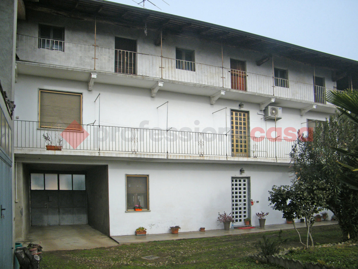 Casa indipendente in vendita a Bellinzago Novarese (NO)