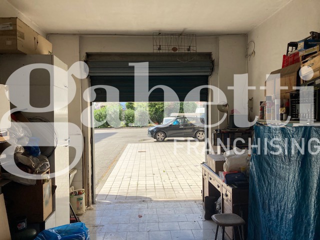 Garage/Box/Posto auto in vendita a Battipaglia (SA)