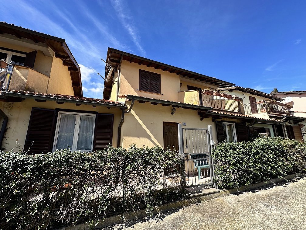 Villa in vendita a Manziana (RM)