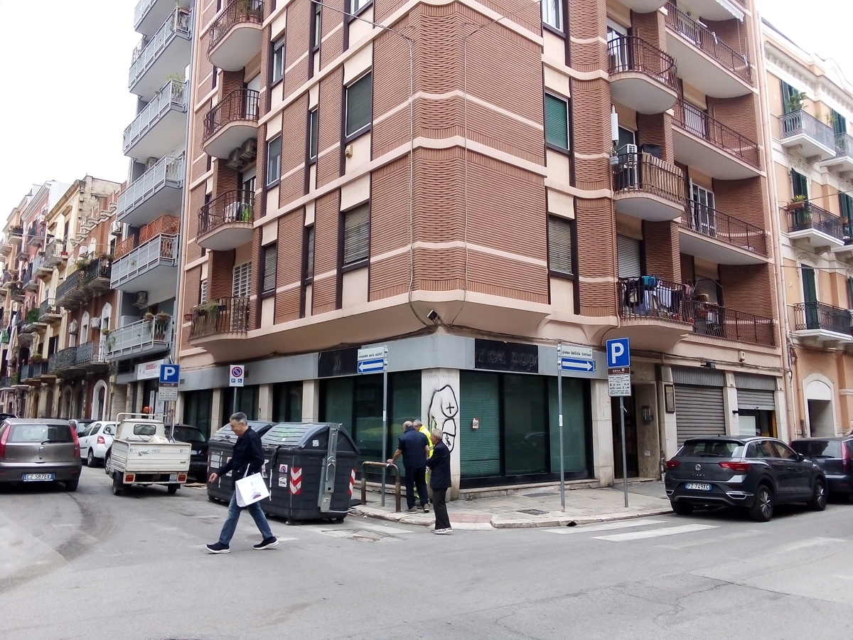 Negozio in affitto a Torre A Mare, Bari (BA)