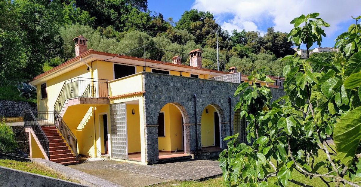 Casa indipendente in vendita a San Giovanni A Piro (SA)