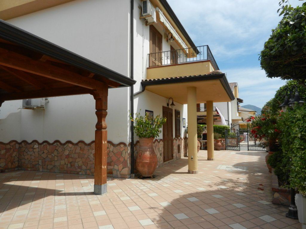 Foto 14 di 17 - Villa in vendita a Santa Maria del Cedro