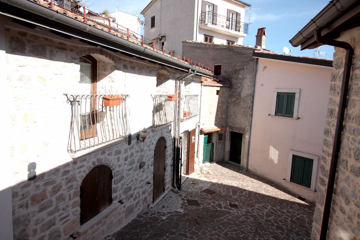 Foto 19 di 20 - Appartamento in vendita a Castel di Sangro