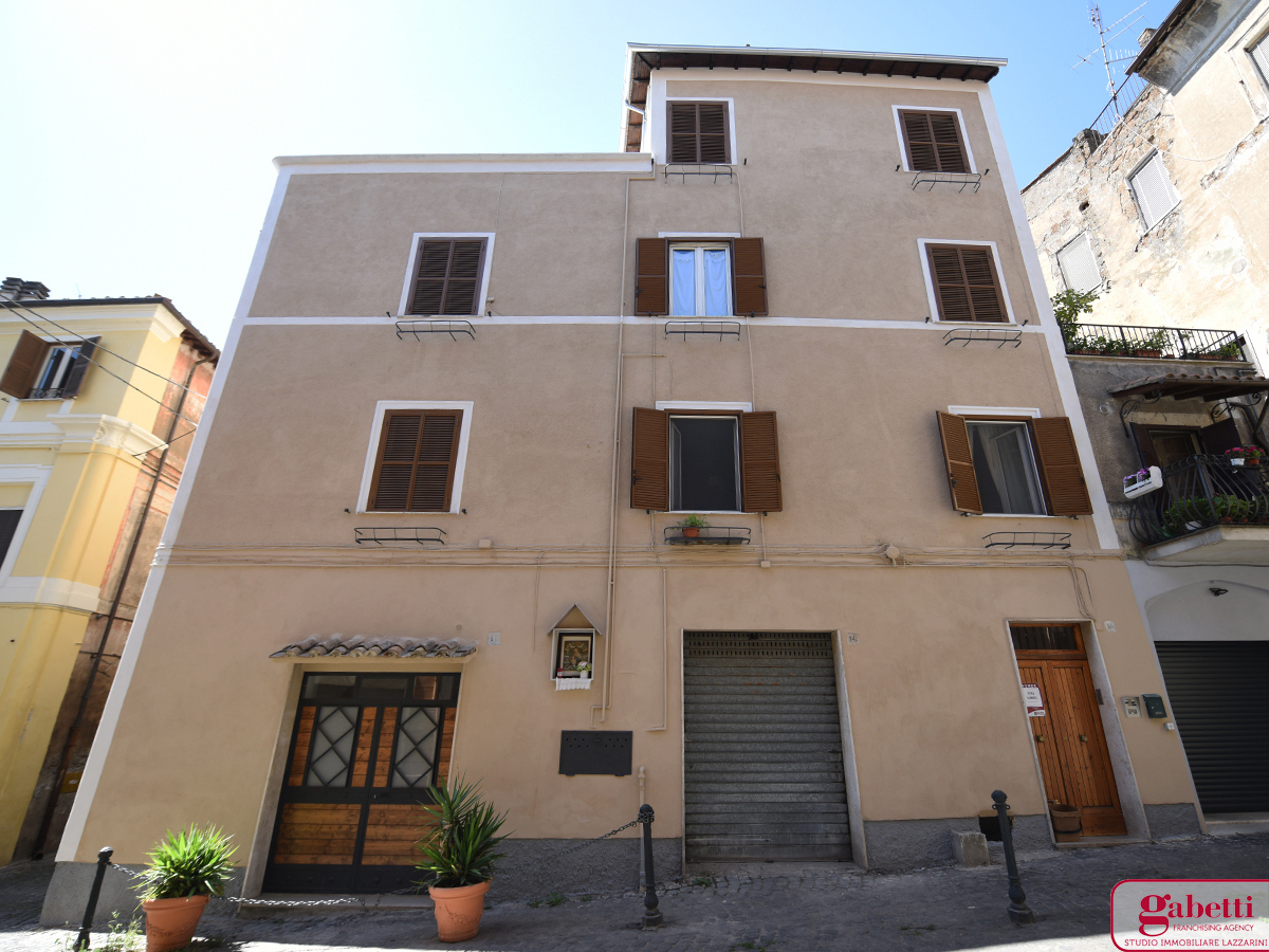 Foto 10 di 10 - Appartamento in vendita a Civita Castellana