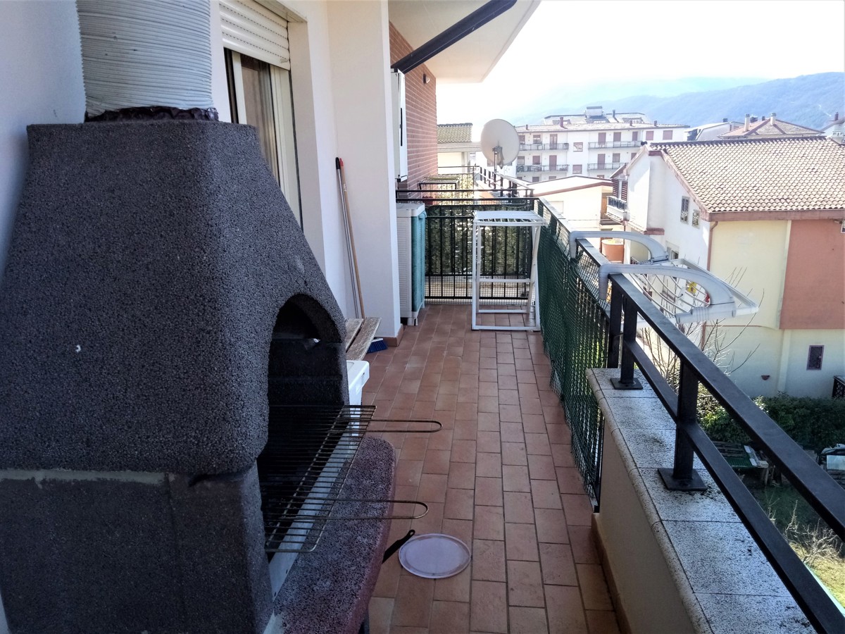 Foto 11 di 12 - Appartamento in affitto a Avezzano