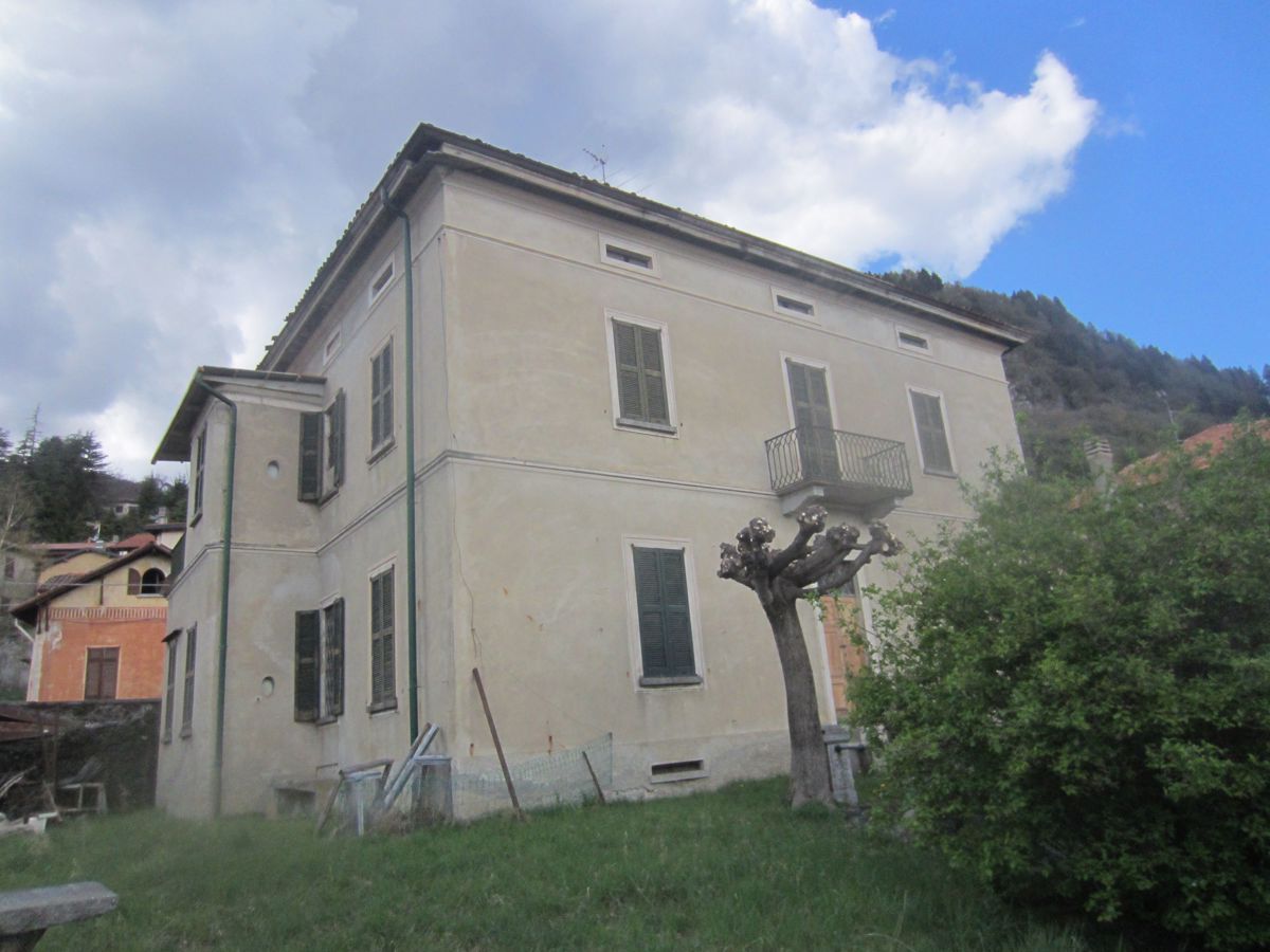 Foto 14 di 22 - Villa in vendita a Magreglio