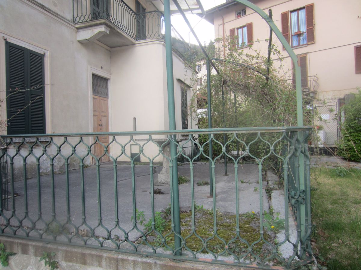 Foto 9 di 22 - Villa in vendita a Magreglio