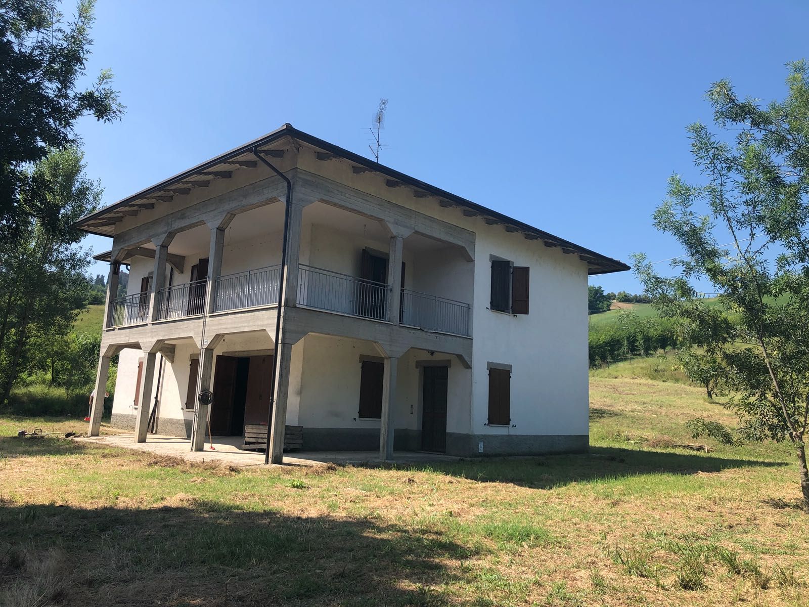 Foto 1 di 6 - Villa in vendita a Valsamoggia
