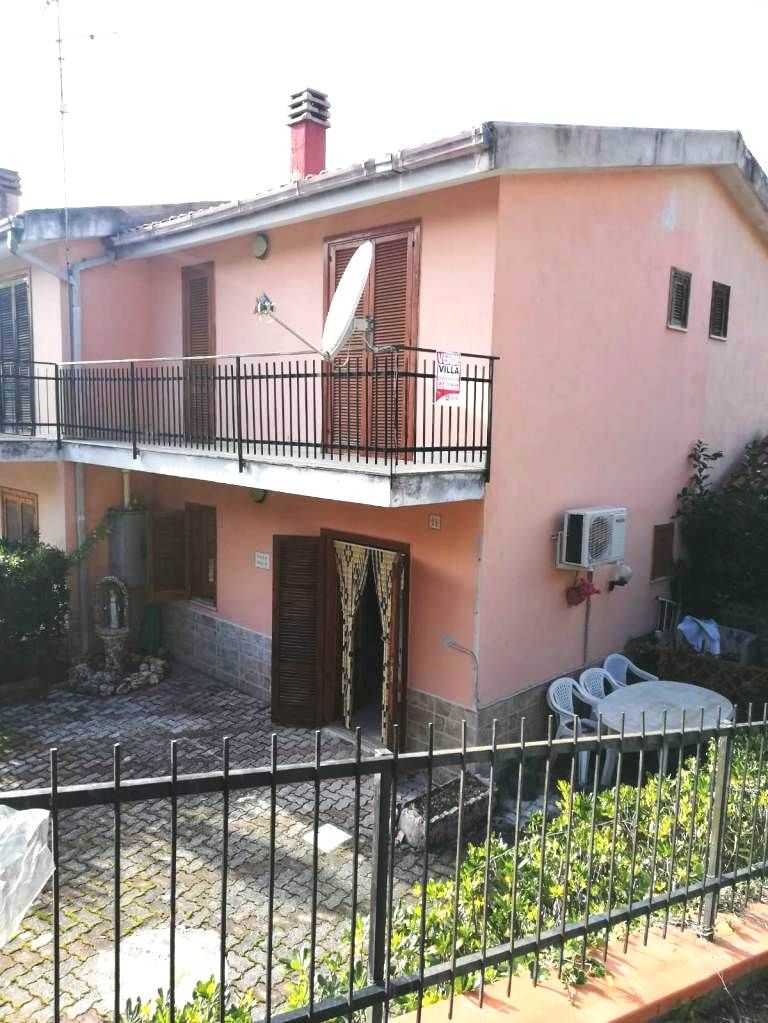 Villa in vendita a Galluccio (CE)