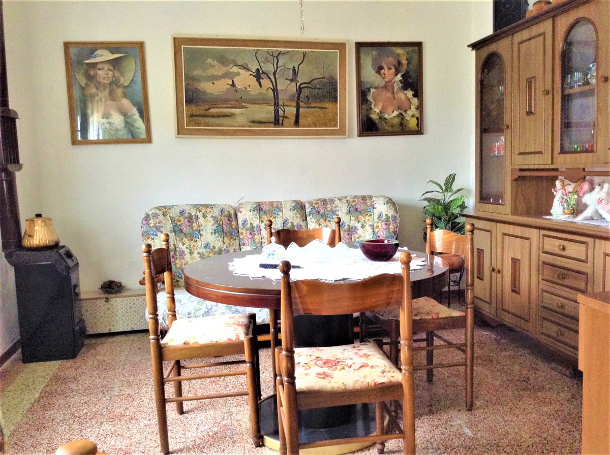 Foto 1 di 14 - Casa indipendente in vendita a Adria