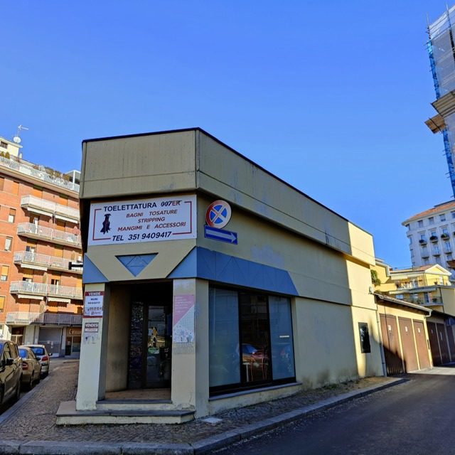 Foto 3 di 14 - Negozio in vendita a Biella