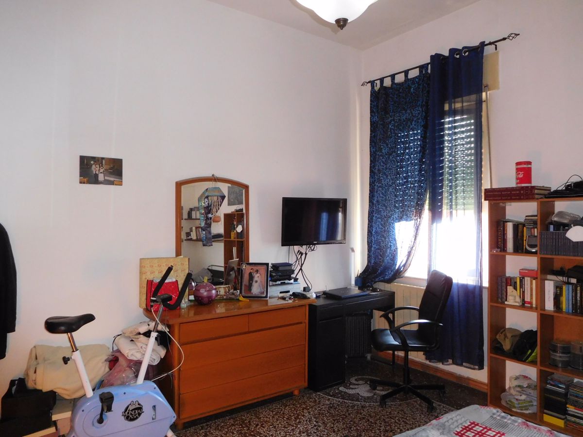 Foto 10 di 18 - Appartamento in vendita a Cecina