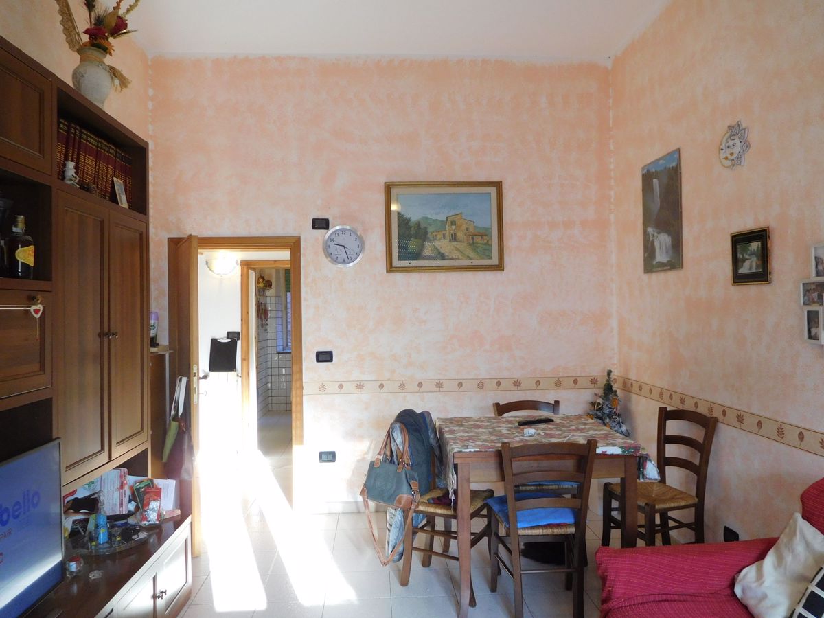 Foto 1 di 18 - Appartamento in vendita a Cecina