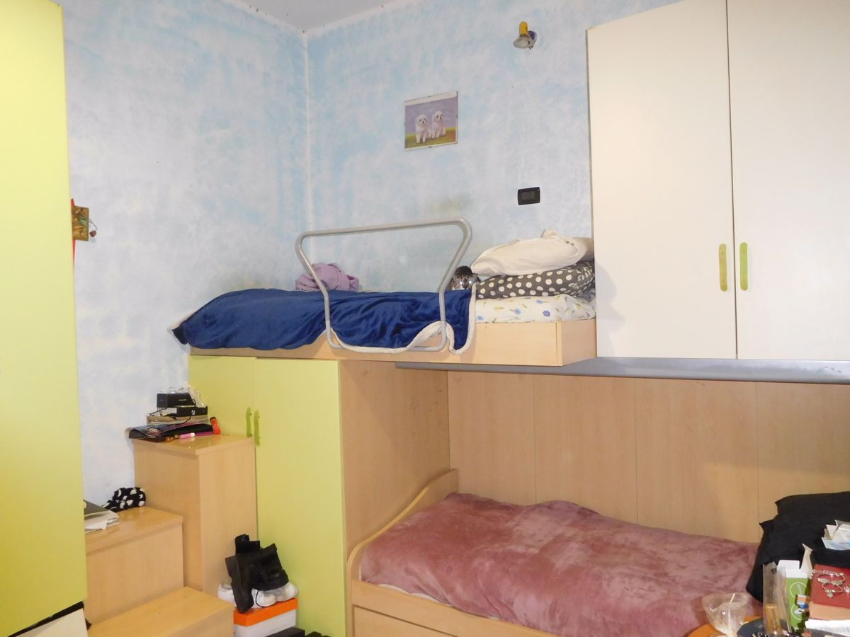 Foto 11 di 18 - Appartamento in vendita a Cecina