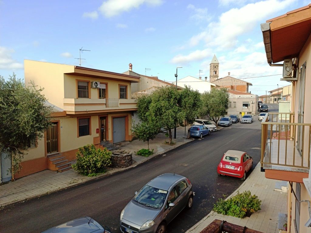 Foto 1 di 18 - Casa indipendente in vendita a Santa Giusta