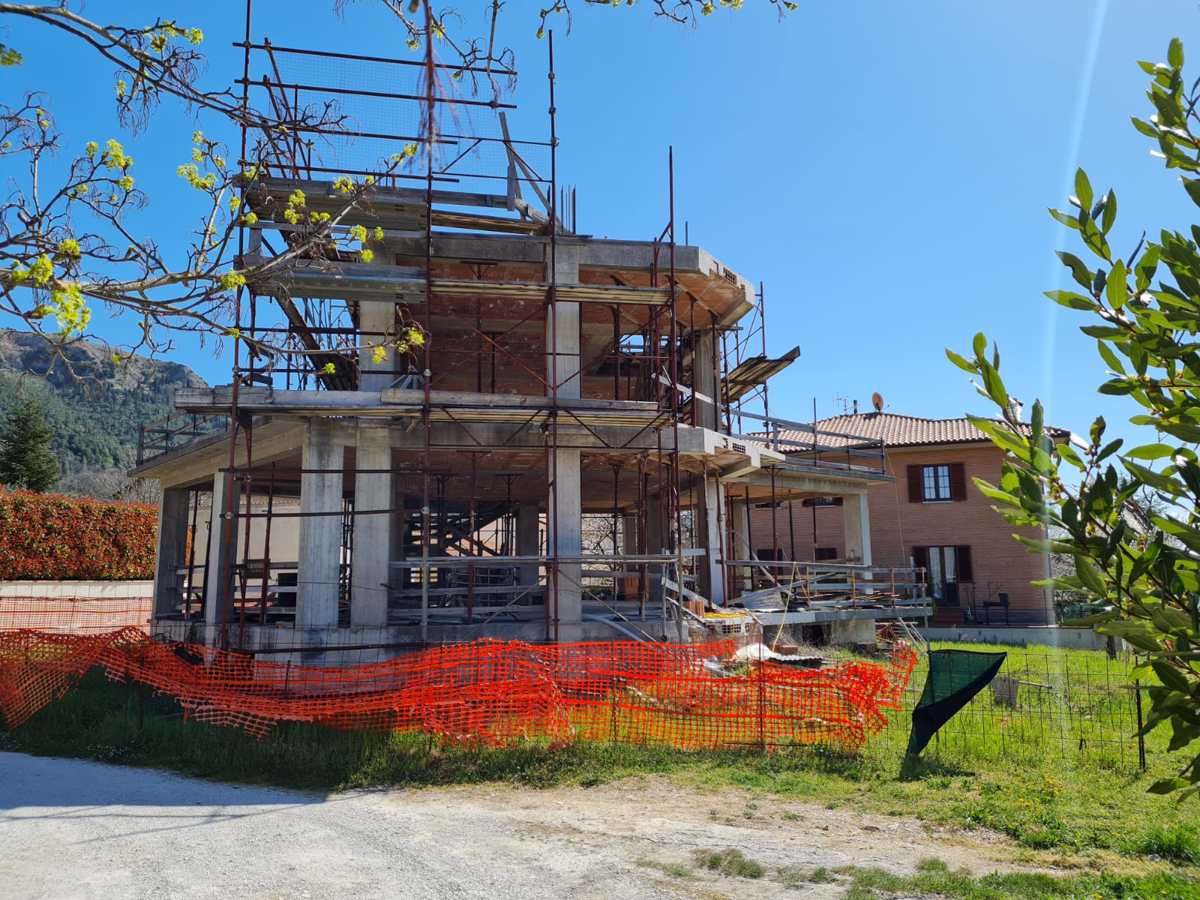 Foto 10 di 14 - Casa indipendente in vendita a Gubbio
