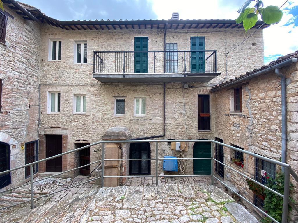 Foto 2 di 28 - Appartamento in vendita a Corciano