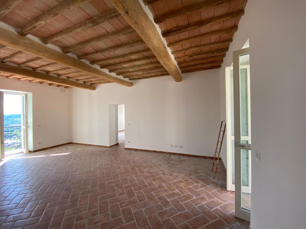 Foto 4 di 32 - Appartamento in vendita a Corciano
