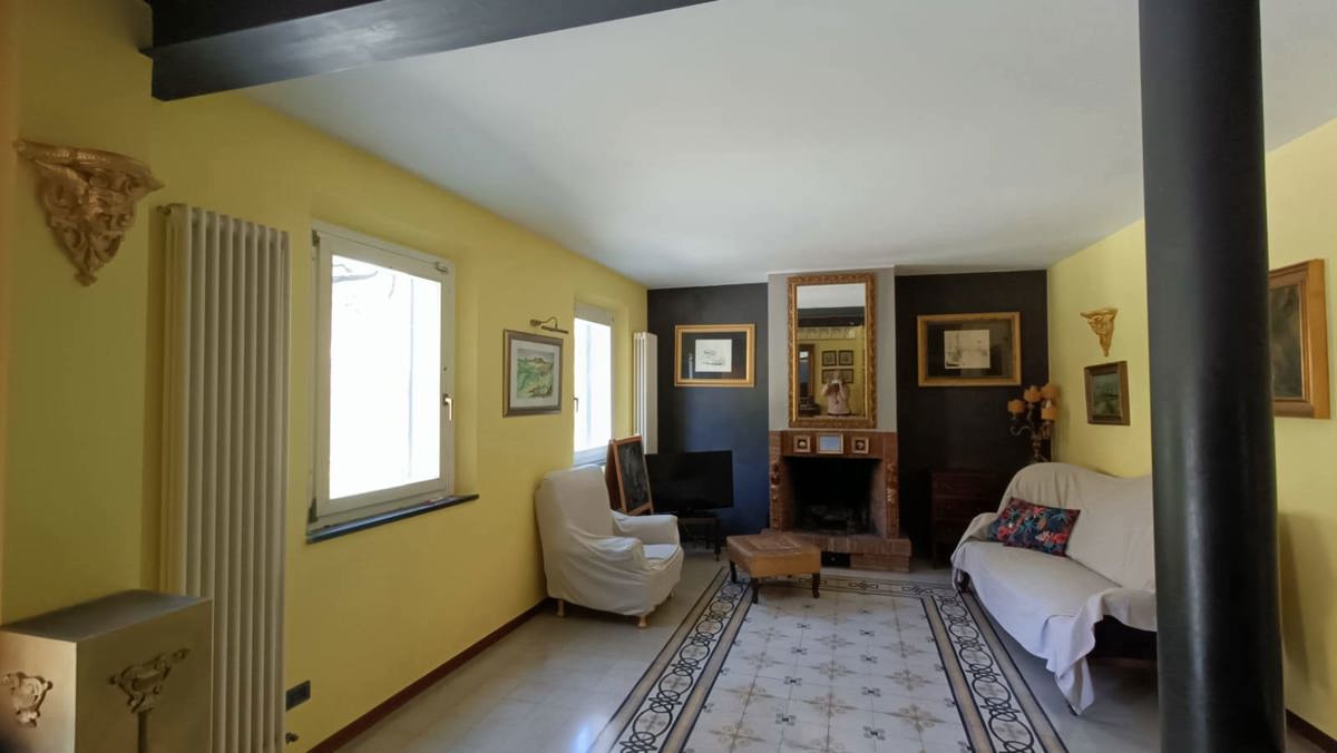 Foto 5 di 45 - Appartamento in vendita a Siena