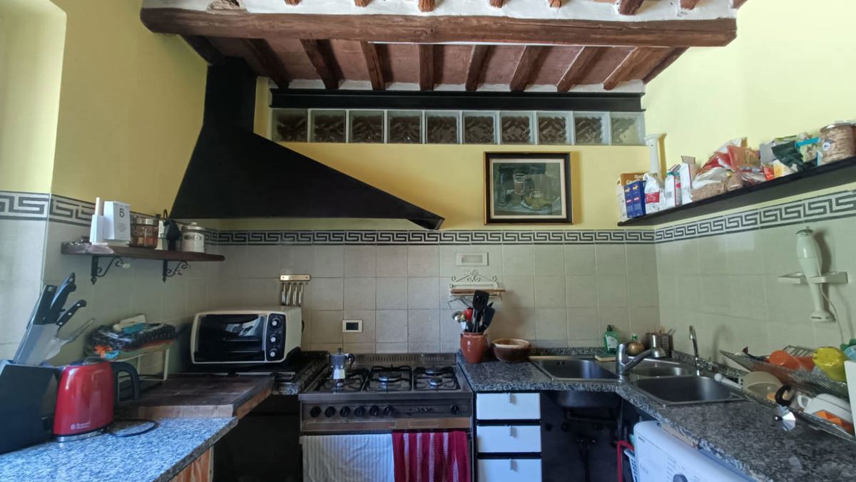 Foto 3 di 45 - Appartamento in vendita a Siena