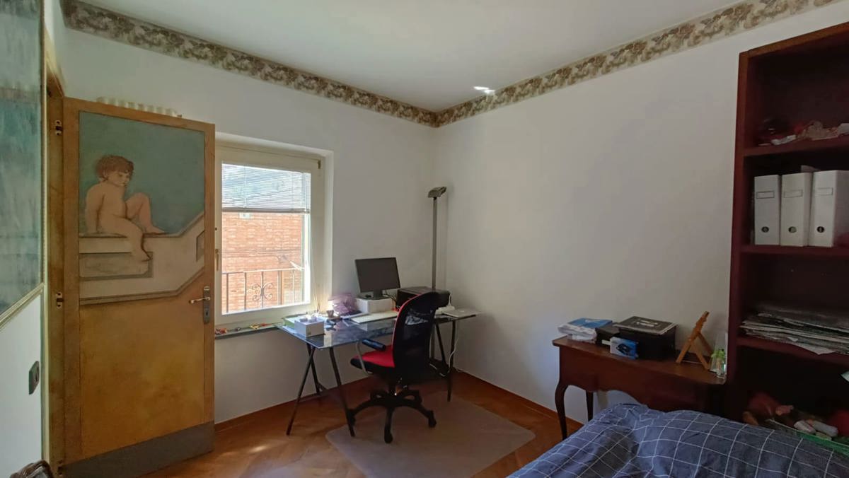 Foto 35 di 45 - Appartamento in vendita a Siena