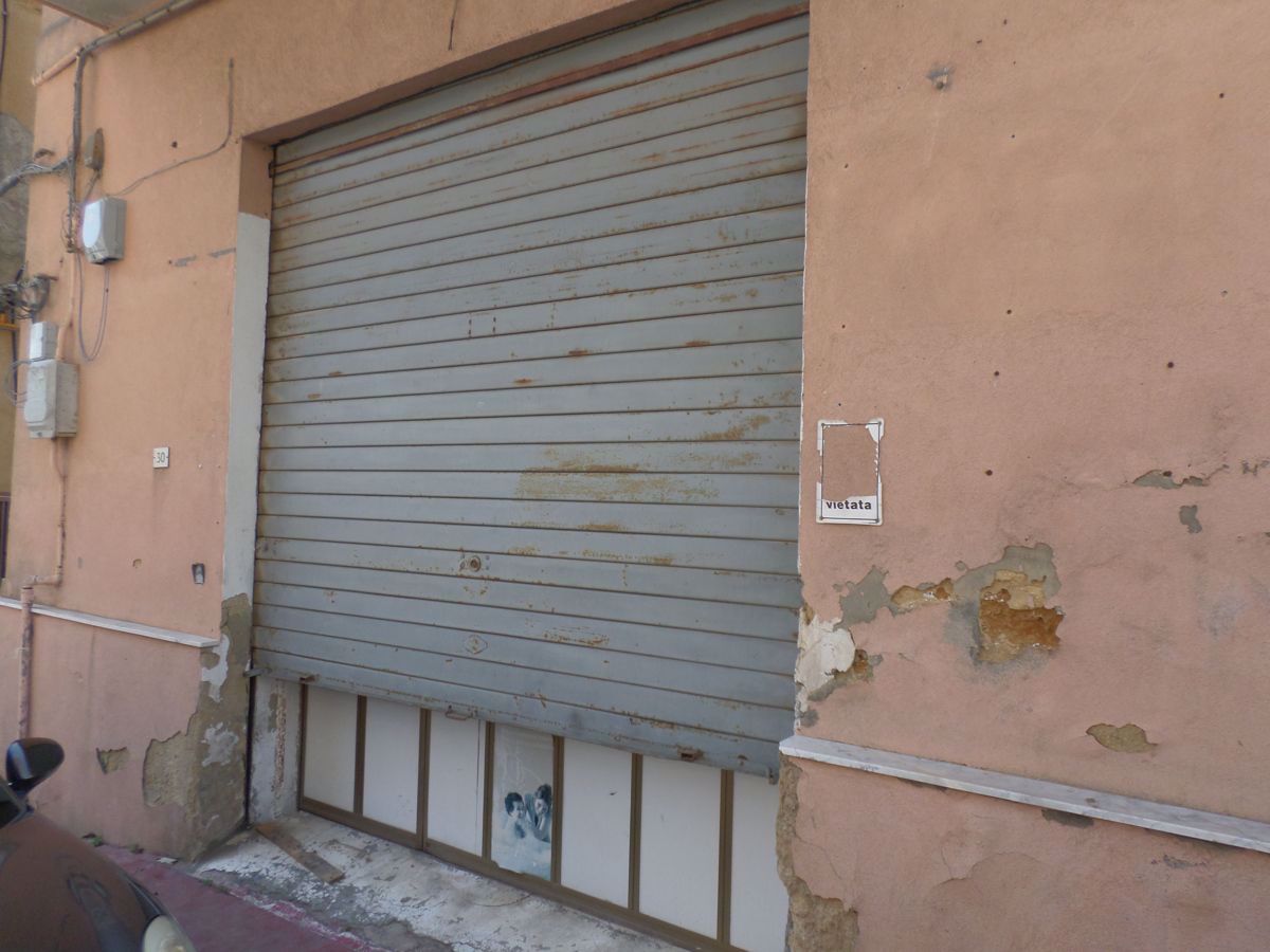 Foto 2 di 5 - Magazzino in vendita a Agrigento