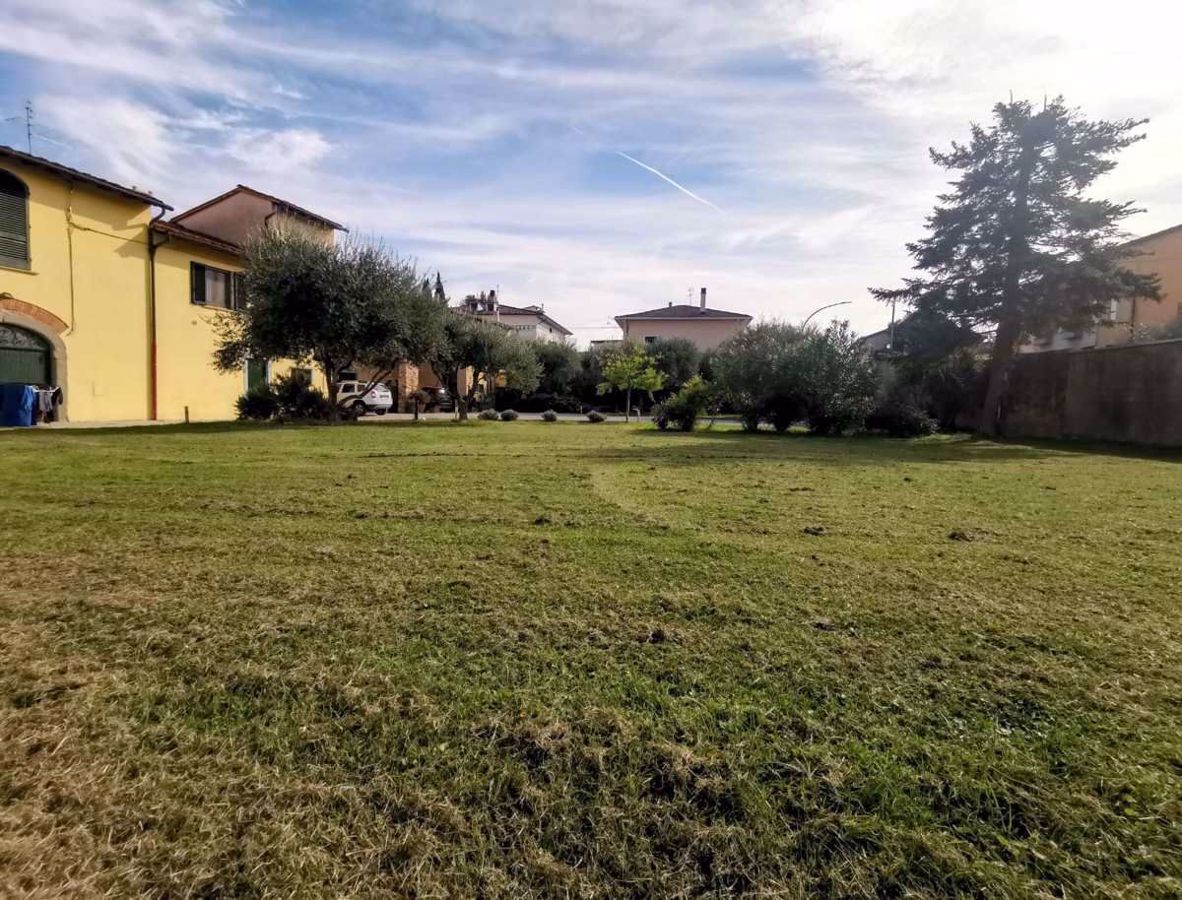 Foto 4 di 21 - Villa in vendita a Campi Bisenzio