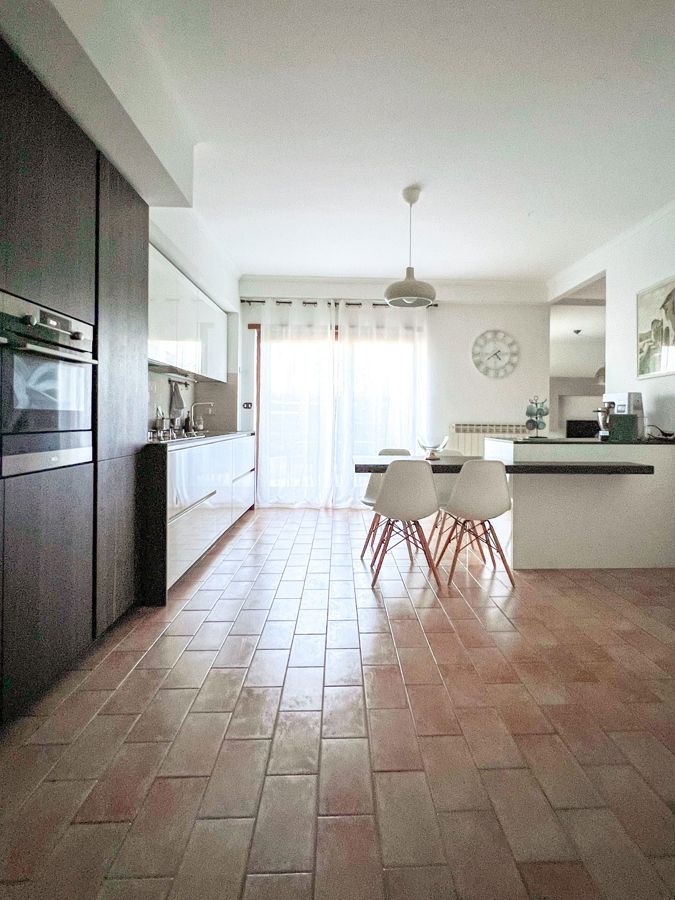 Foto 3 di 16 - Appartamento in vendita a L'Aquila