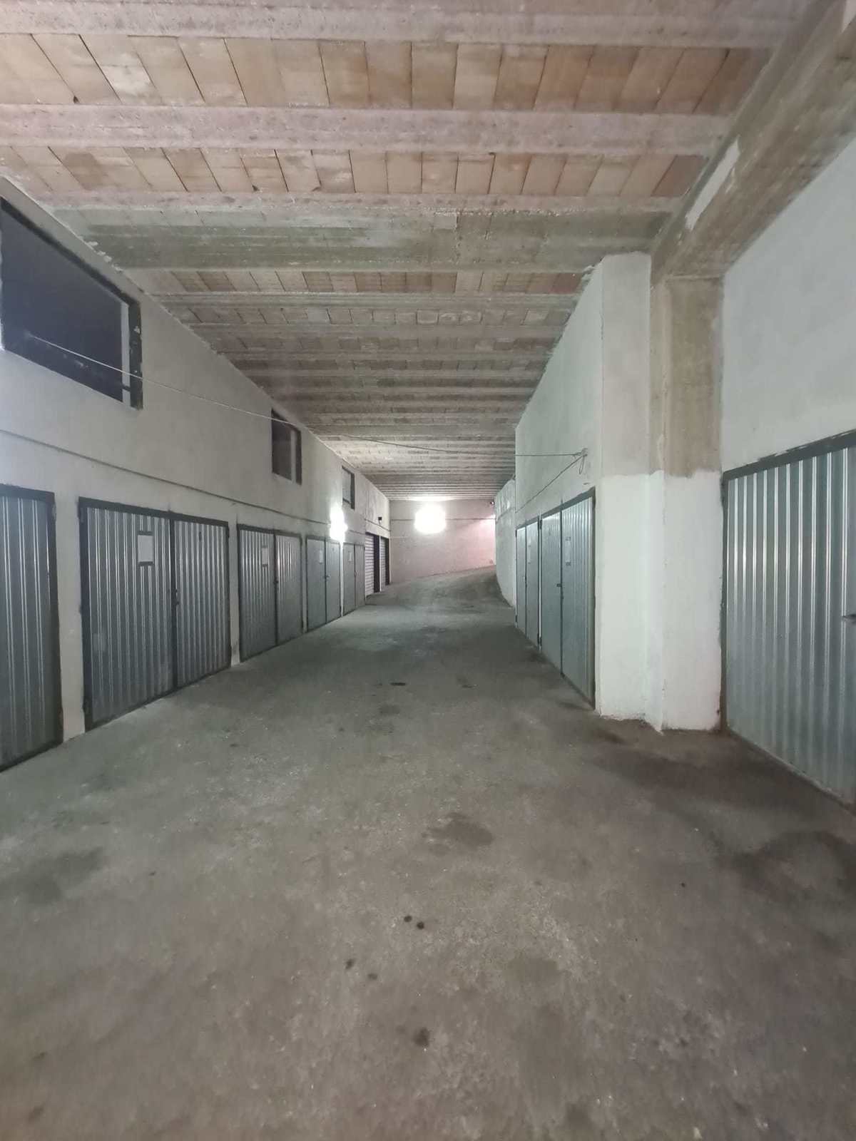 Foto 2 di 9 - Garage in vendita a Casoria