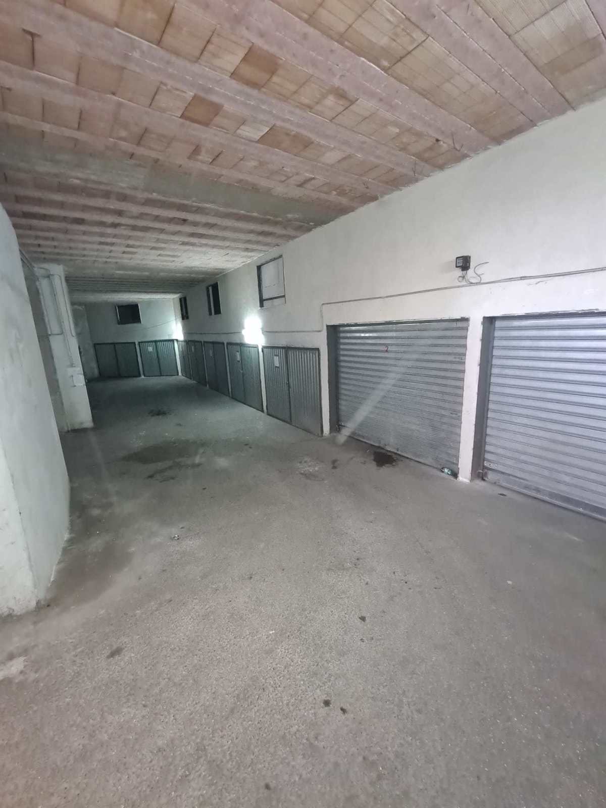 Foto 1 di 9 - Garage in vendita a Casoria
