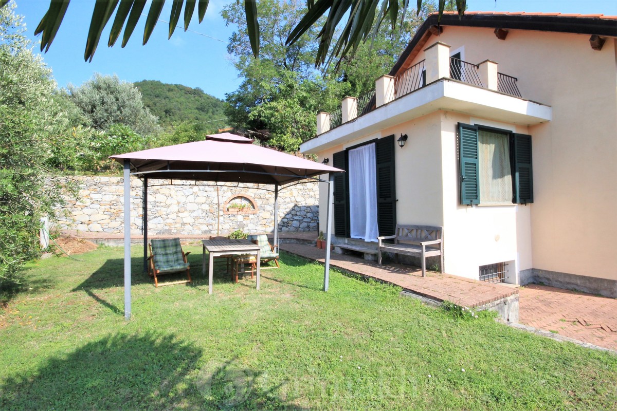 Foto 8 di 23 - Villa a schiera in vendita a Sant'Olcese
