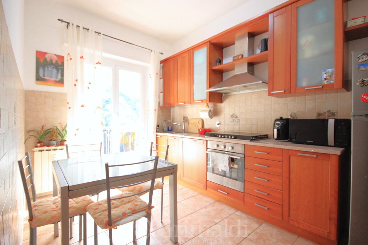 Foto 11 di 12 - Appartamento in vendita a Genova