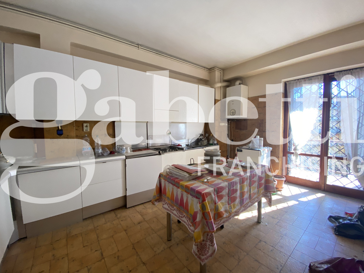 Foto 3 di 14 - Appartamento in vendita a Avellino