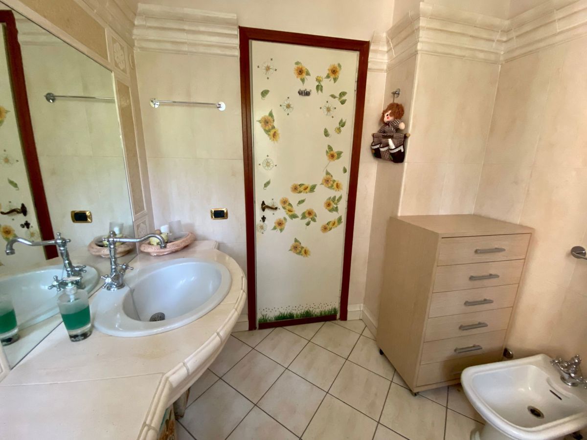 Foto 27 di 34 - Appartamento in vendita a Cremona