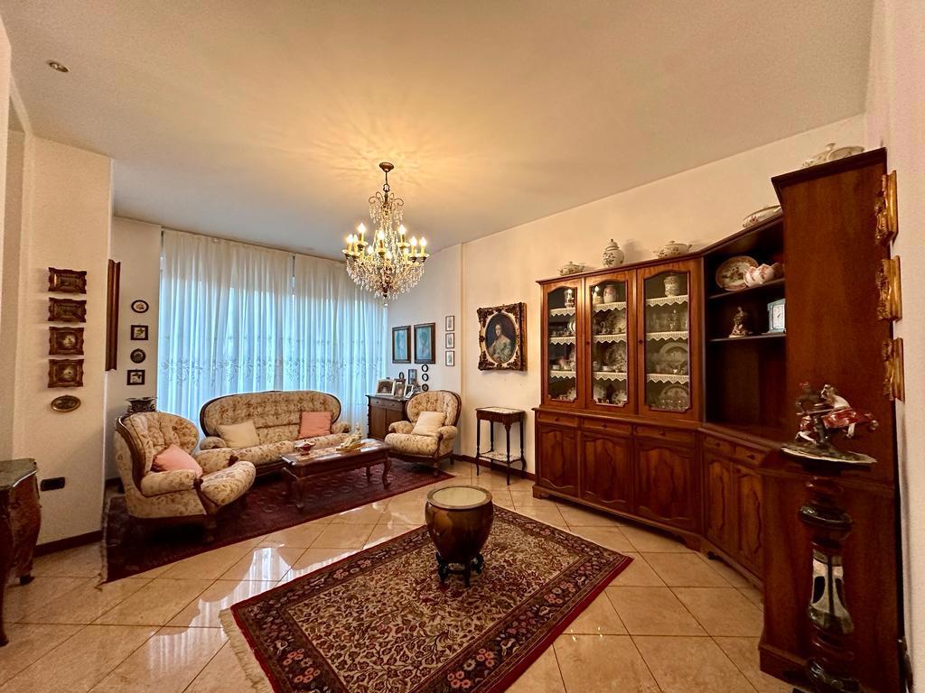 Foto 3 di 15 - Appartamento in vendita a Piacenza