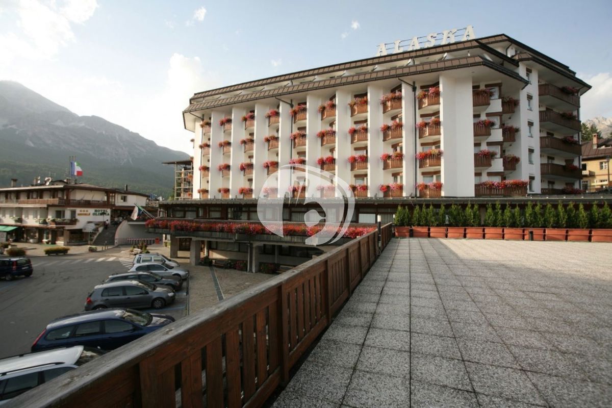 Foto 3 di 22 - Appartamento in vendita a Cortina d'Ampezzo