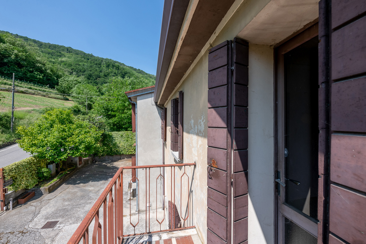Foto 19 di 23 - Villa a schiera in vendita a Galzignano