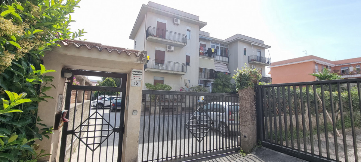 Foto 2 di 51 - Appartamento in vendita a Milazzo