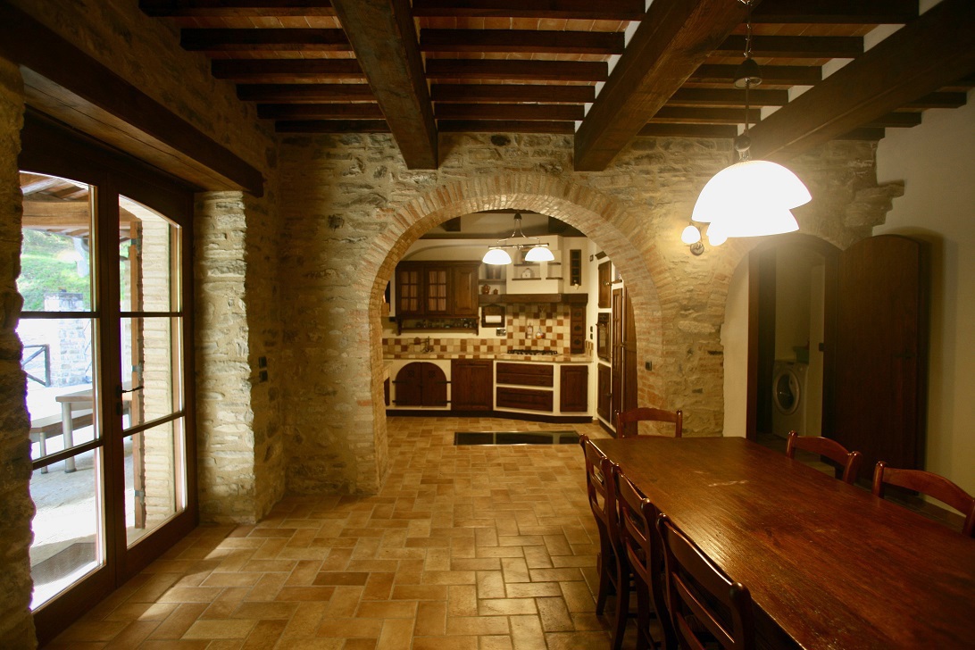 Foto 18 di 38 - Casa indipendente in vendita a Gubbio