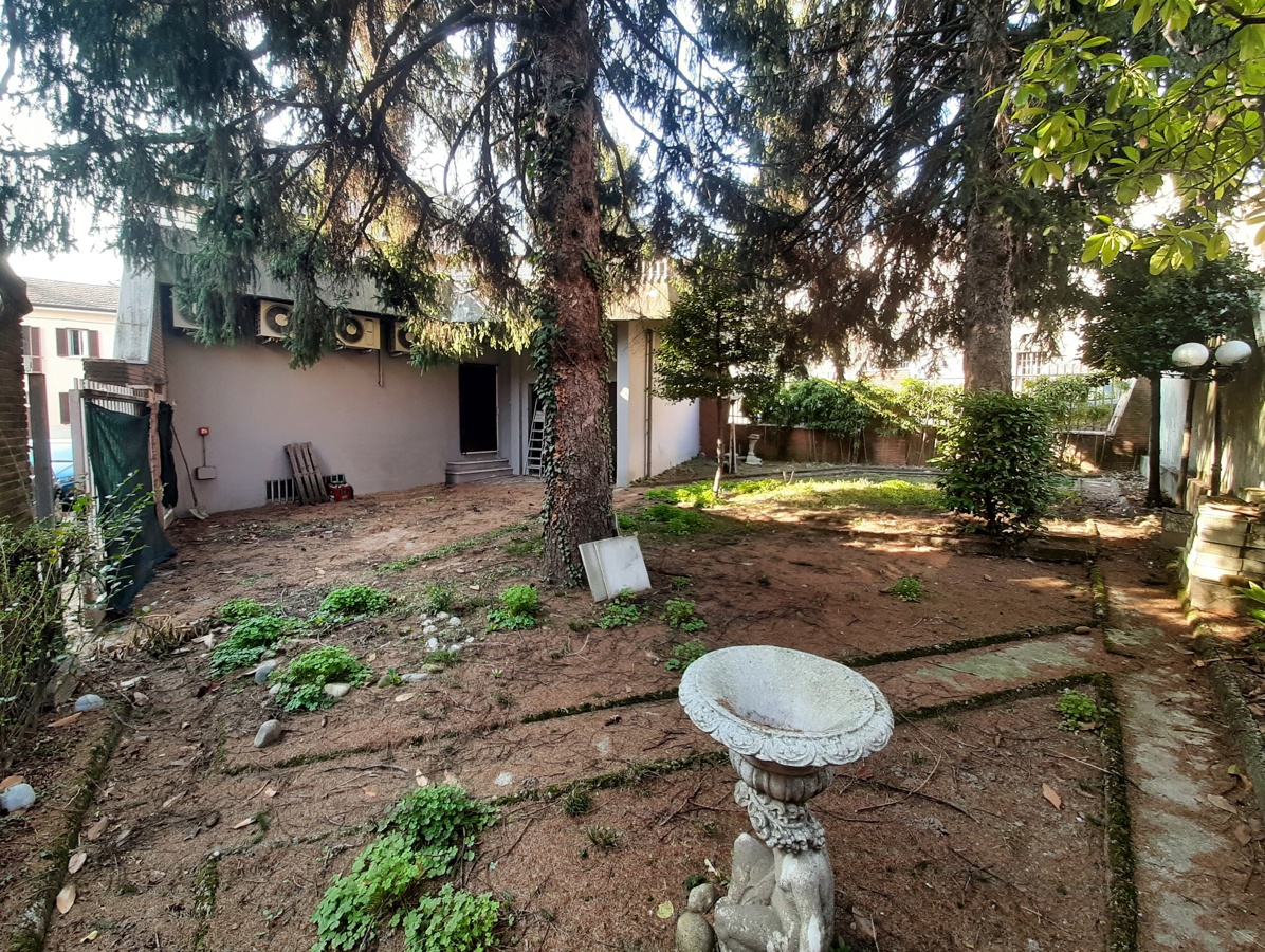 Foto 36 di 46 - Villa in vendita a Seveso