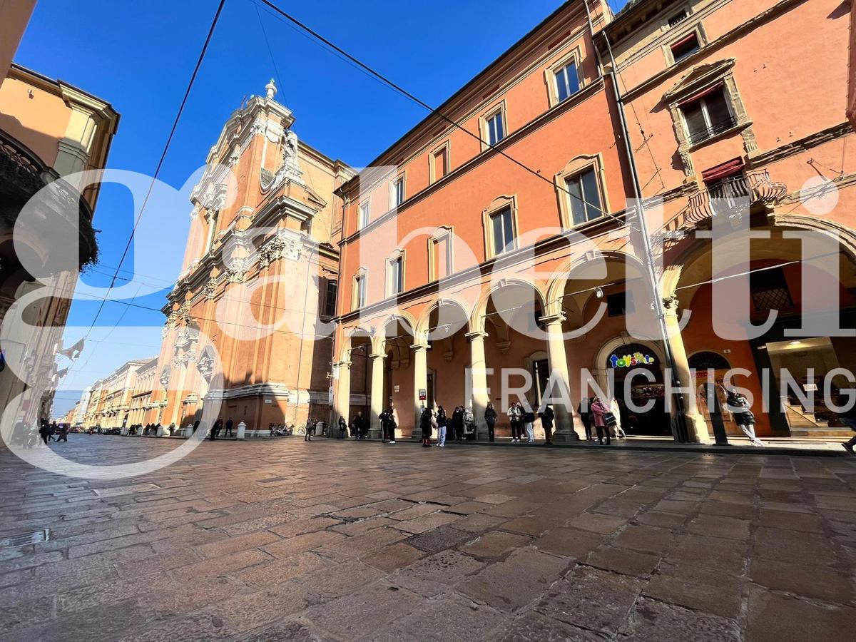Foto 2 di 12 - Appartamento in vendita a Bologna