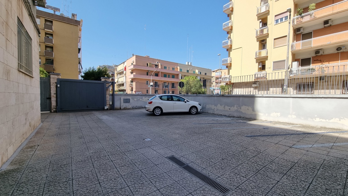 Foto 2 di 19 - Appartamento in affitto a Taranto
